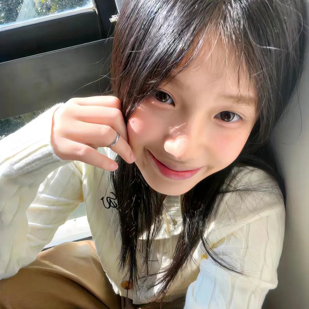 阳光中的青时雨